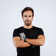 A conversa entre Trump e Zelensky não é sobre política ou guerra. É a negação de todos os valores humanos